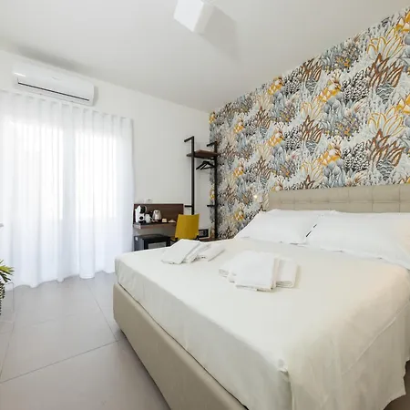 Sant'agata Relais بيت ضيافة مسينا