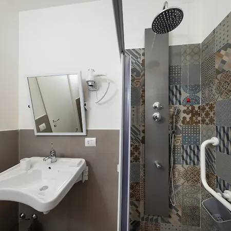 Sant'agata Relais بيت ضيافة مسينا